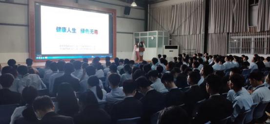 别让“我以为”变成“我后悔”，十大赌博靠谱网络平台开展法制宣传课