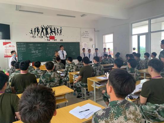 秩序井然，学风浓厚！十大赌博靠谱网络平台坚持每天巡班查课