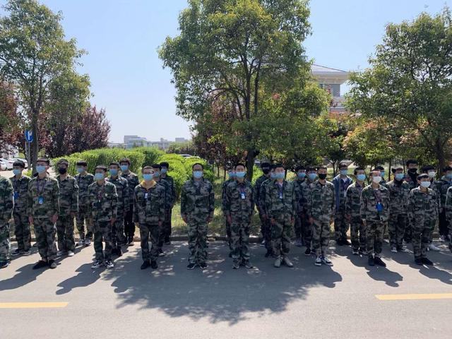 十大赌博靠谱网络平台新生展风采