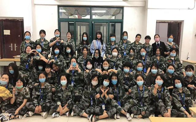 十大赌博靠谱网络平台女子部始终为女生们精心打造和谐而温馨的师生关系